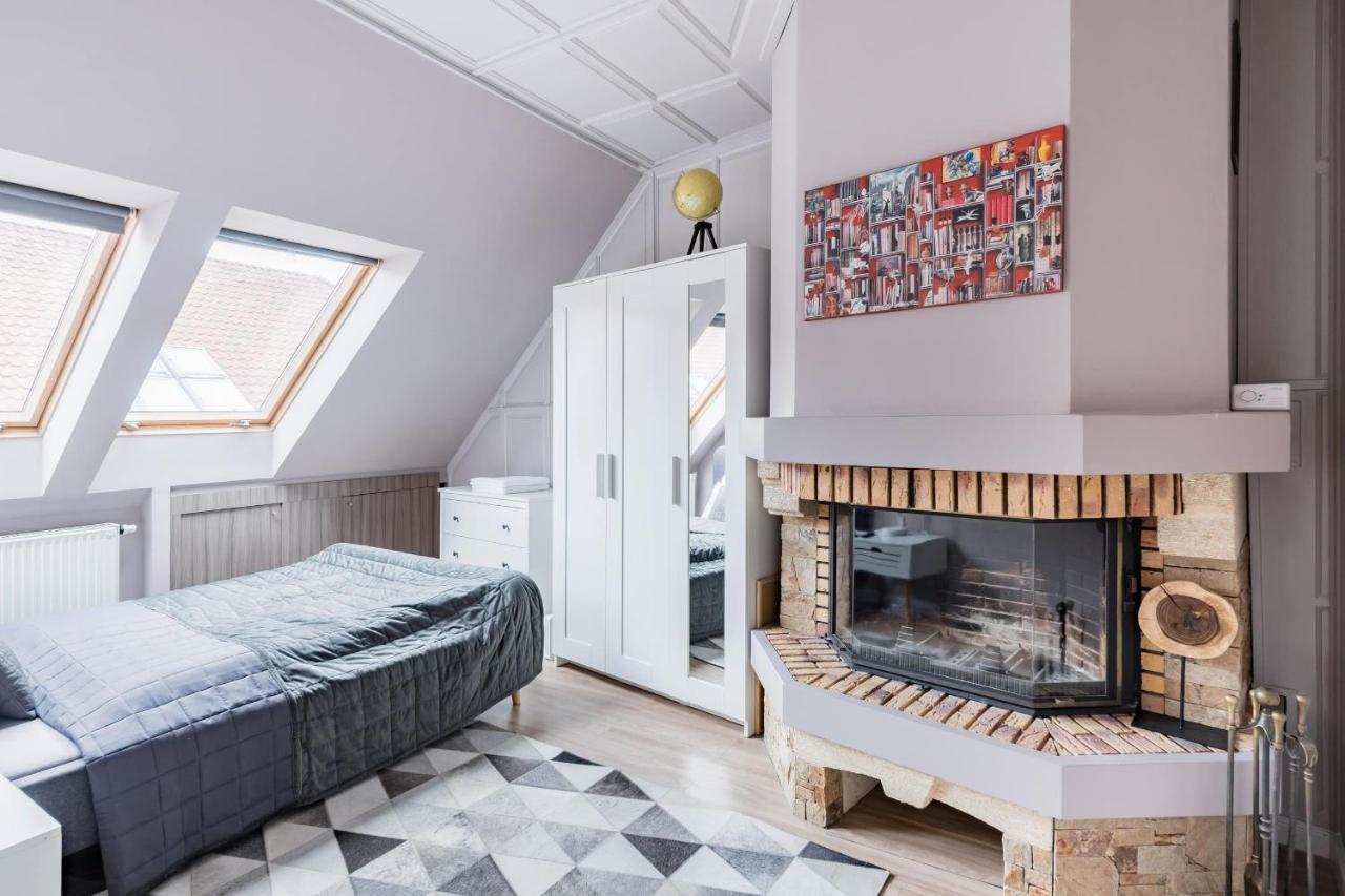 Apartamento Sunny And Penthouse With Private Garage Budapeste
