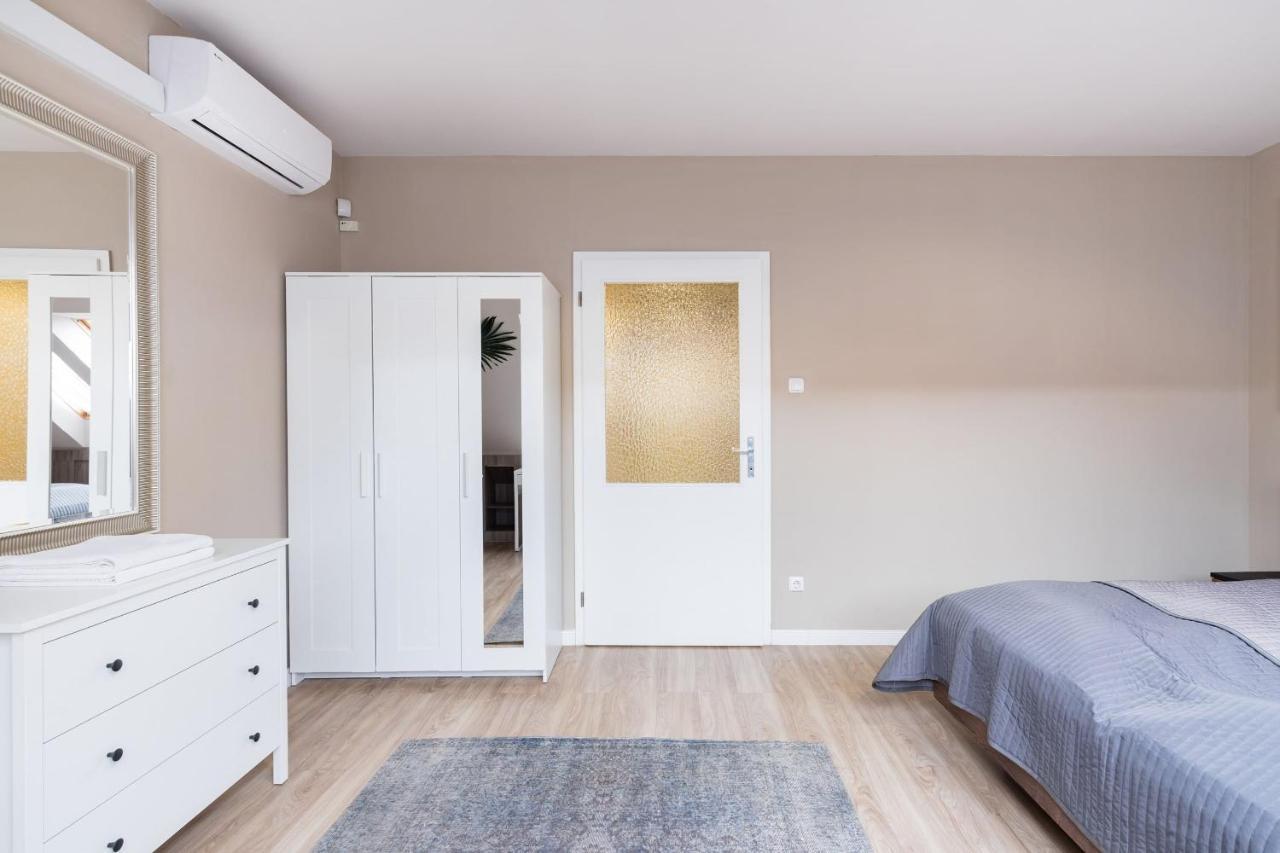 Apartament Sunny And Penthouse With Private Garage